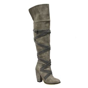 Over the knee chunky heeled boot!